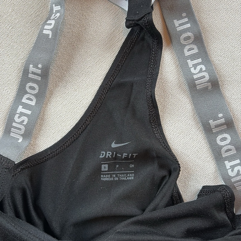 Nike Dri-Fit Top - Picture 6 of 6